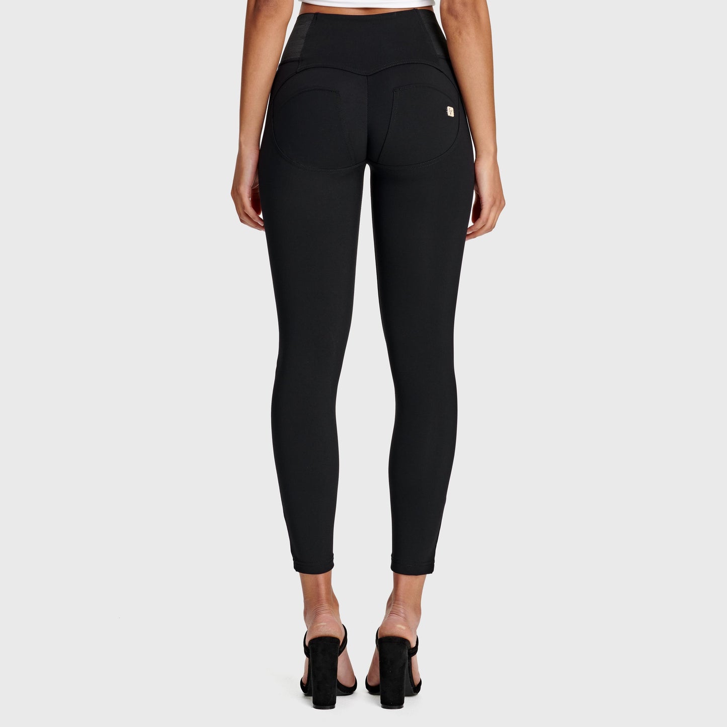 WR.UP® Diwo Pro Classic - High Waisted - 7/8 Length - Black