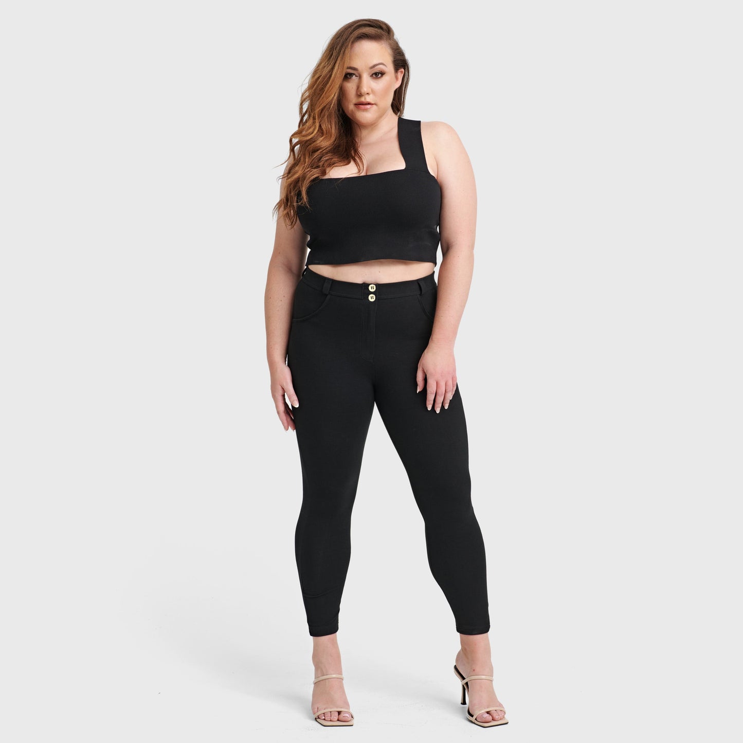WR.UP® Curvy Fashion - High Waisted - 7/8 Length - Black