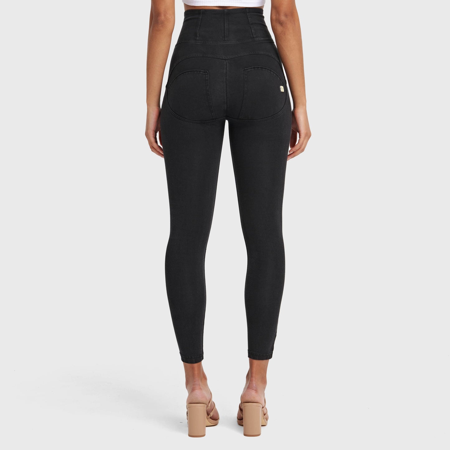 WR.UP® Denim With Front Pockets - Super High Waisted - 7/8 Length - Black + Black Stitching