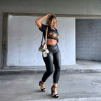 بنطال WR.UP® من الجلد الصناعي بتصميم كيرفي - خصر مرتفع - طول 7/8 - أسود