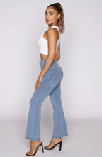 جينز WR.UP® - خصر مرتفع - تصميم واسع من الأسفل - أزرق فاتح + خياطة صفراء