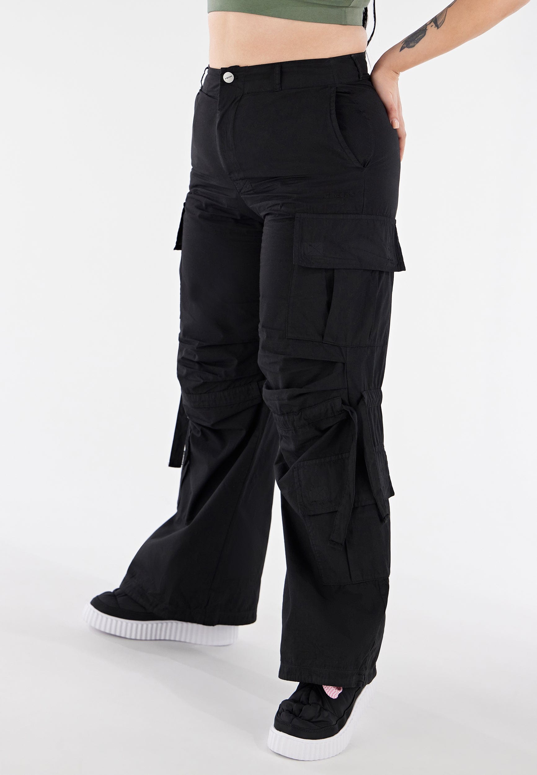 Cargo Pants - High Waisted - Full Length - Black