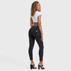 جينز ناو® - خصر مرتفع - طول 7/8 - أسود + خياطة سوداء 