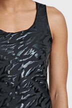 تيشيرت رياضي بدون أكمام بنقشة جلد الحمار الوحشي - أسود