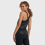 تيشيرت رياضي بدون أكمام بنقشة جلد الحمار الوحشي - أسود