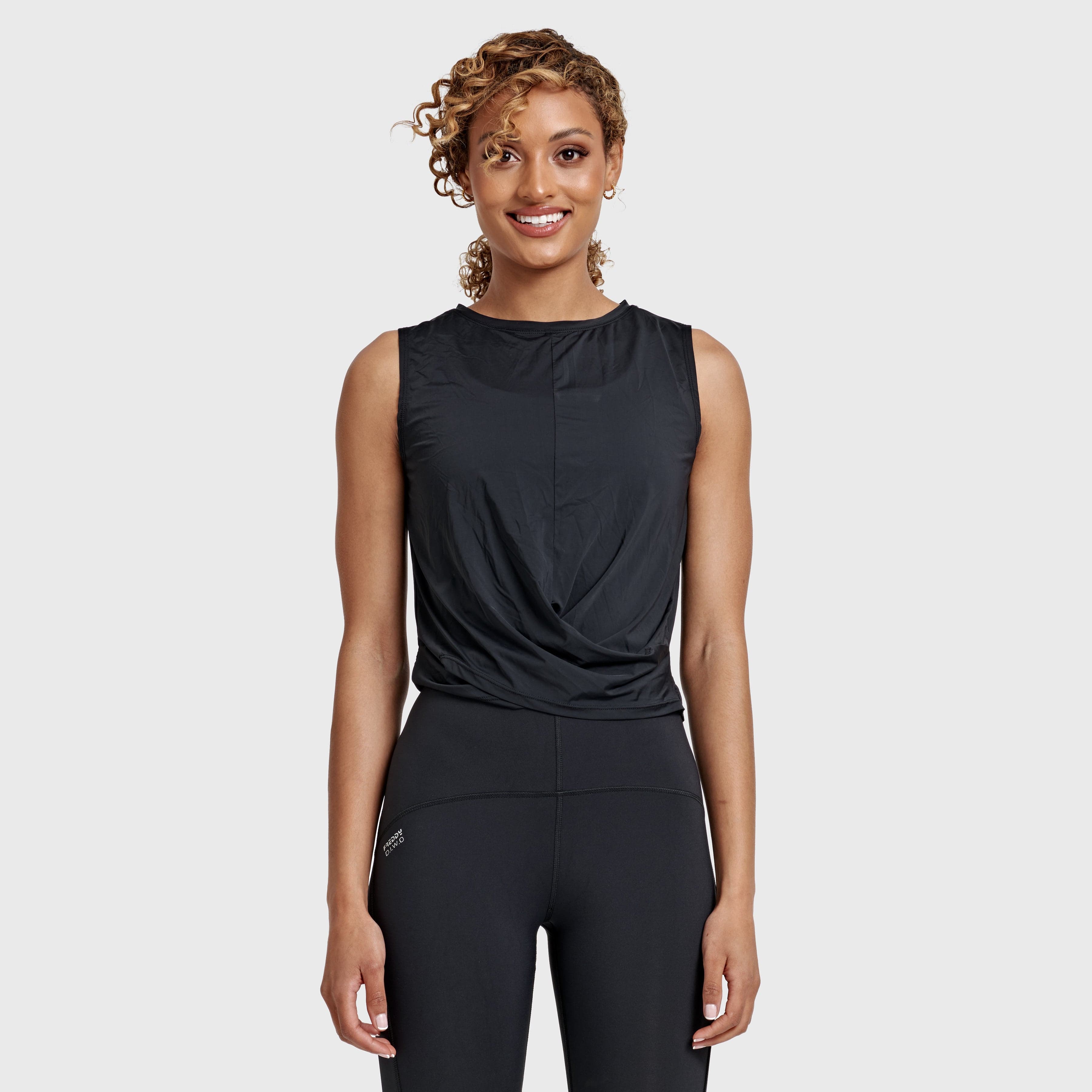 بلوزة كروس أوفر - أسود