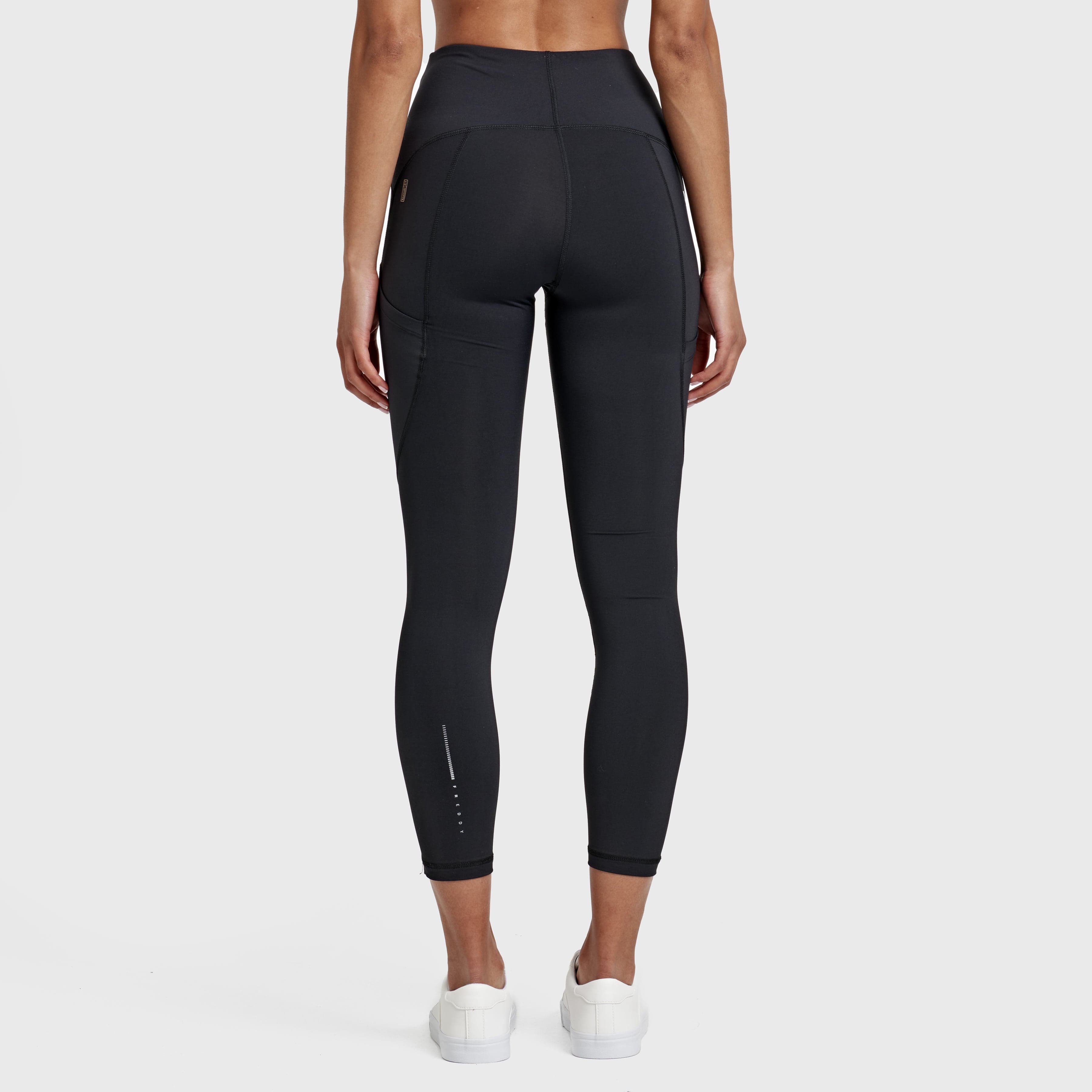 تيشيرت سوبر فيت ديوو بجيوب - خصر مرتفع - طول 7/8 - أسود 