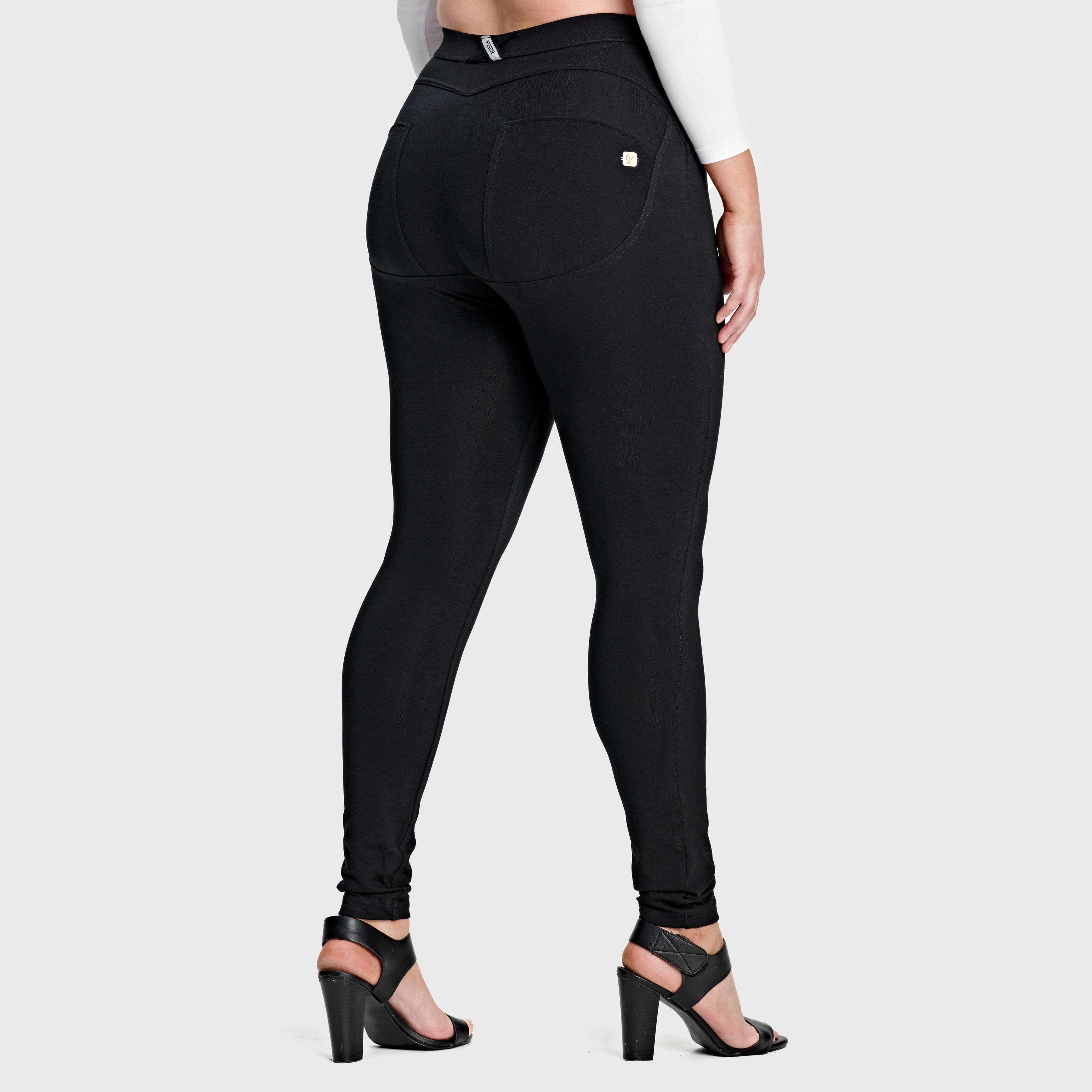 WR.UP® Curvy Fashion - High Waisted - Full Length - Black