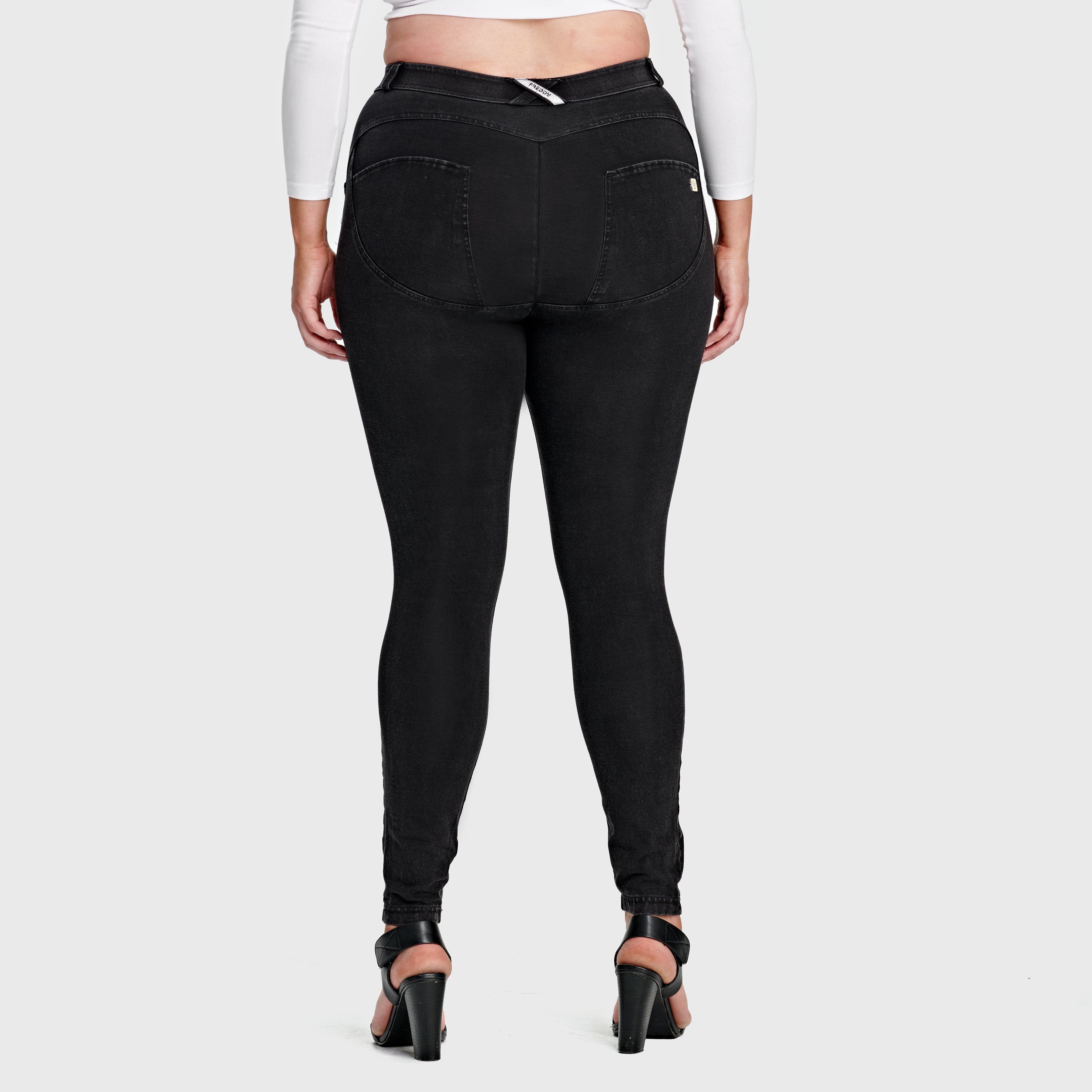 WR.UP® Curvy Denim - High Waisted - Full Length - Black + Black Stitching