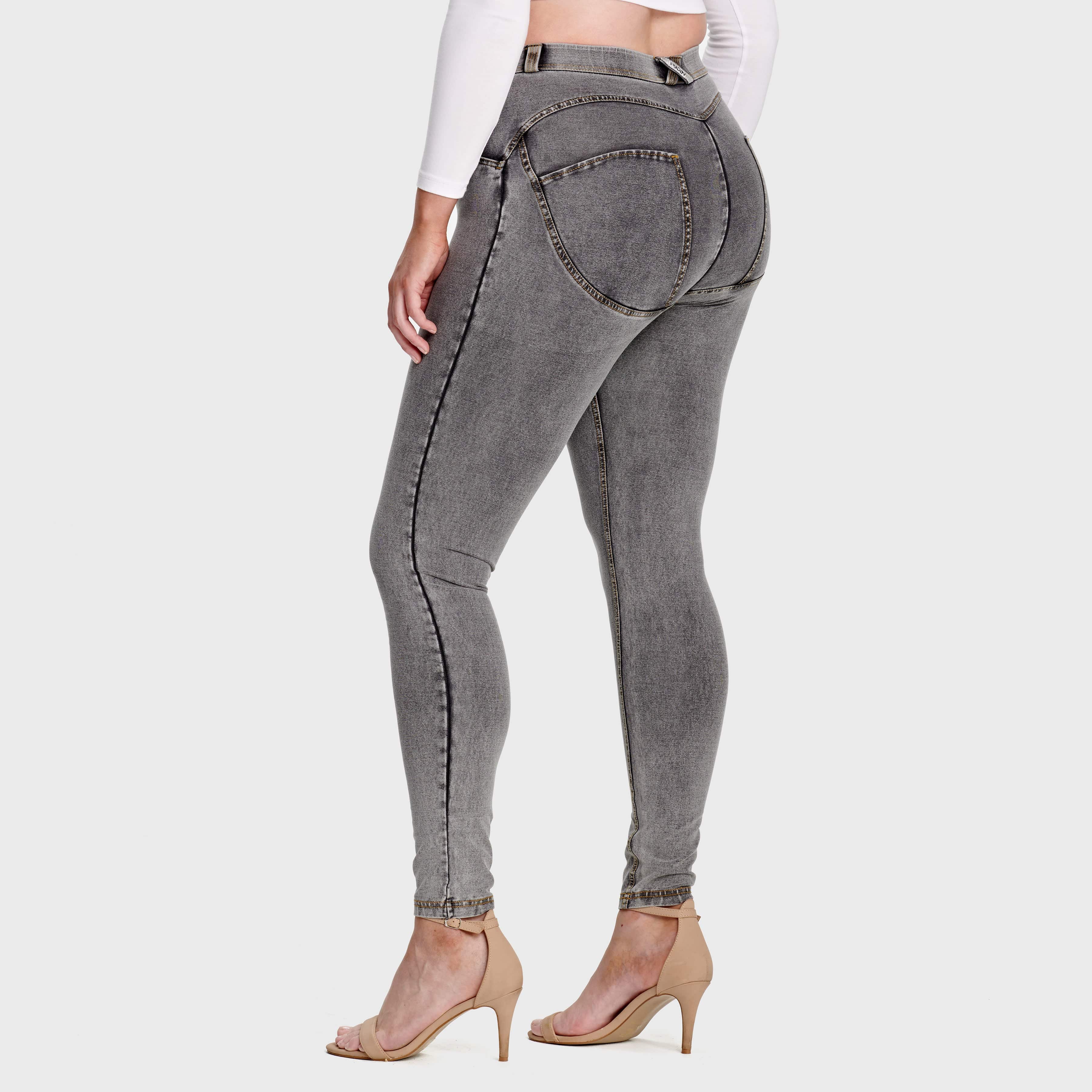 WR.UP® Curvy Denim - High Waisted - Full Length - Grey + Yellow Stitching