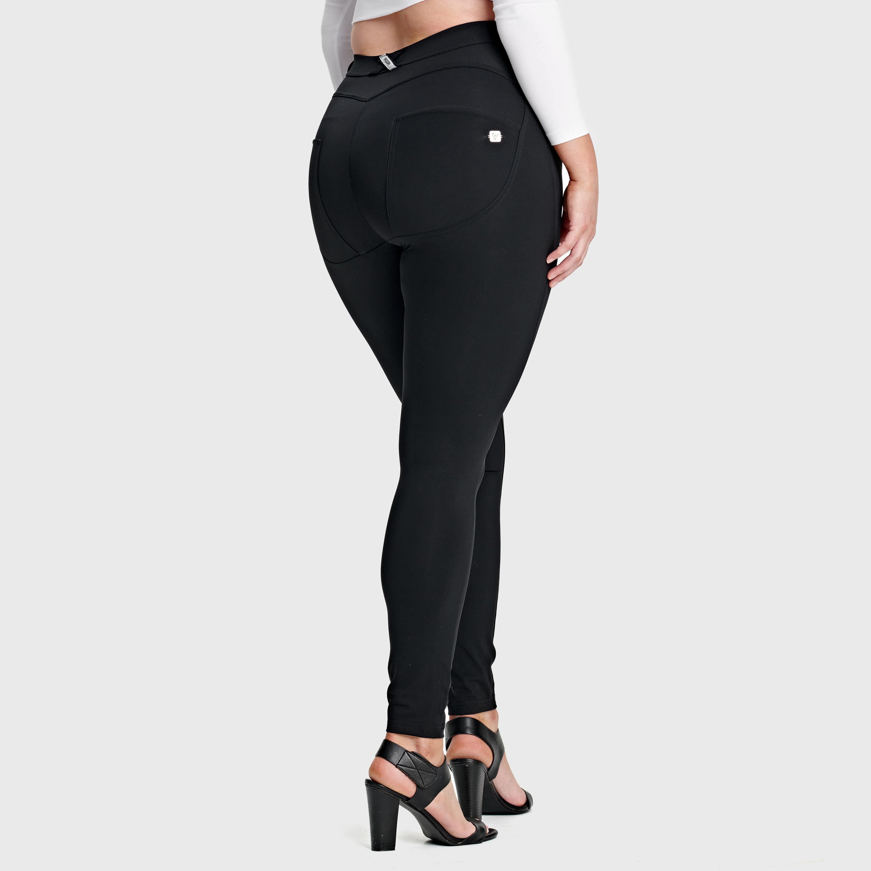 WR.UP® Curvy Diwo Pro - High Waisted - Full Length - Black