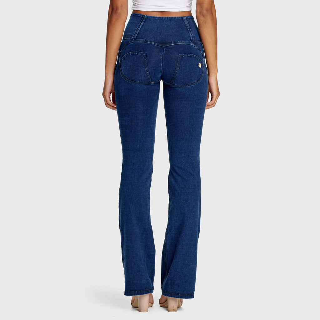 جينز WR.UP® - خصر مرتفع - أرجل واسعة من الأسفل - أزرق داكن + خياطة زرقاء