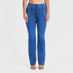 جينز WR.UP® بجيوب أمامية - خصر مرتفع للغاية - تصميم واسع من الأسفل - أزرق كوبالت + خياطة زرقاء