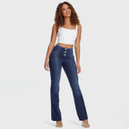 جينز WR.UP® - خصر مرتفع - تصميم واسع من الأسفل - أزرق داكن مع خياطة صفراء