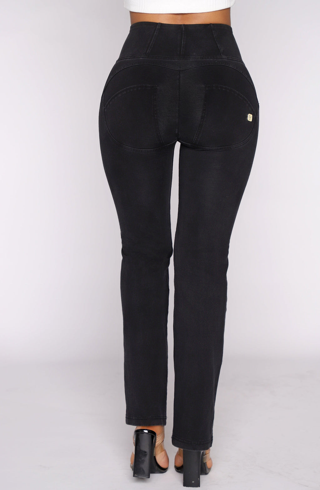 بنطال جينز WR.UP® - خصر مرتفع - فتحة واسعة 7/8 - أسود مع خياطة سوداء