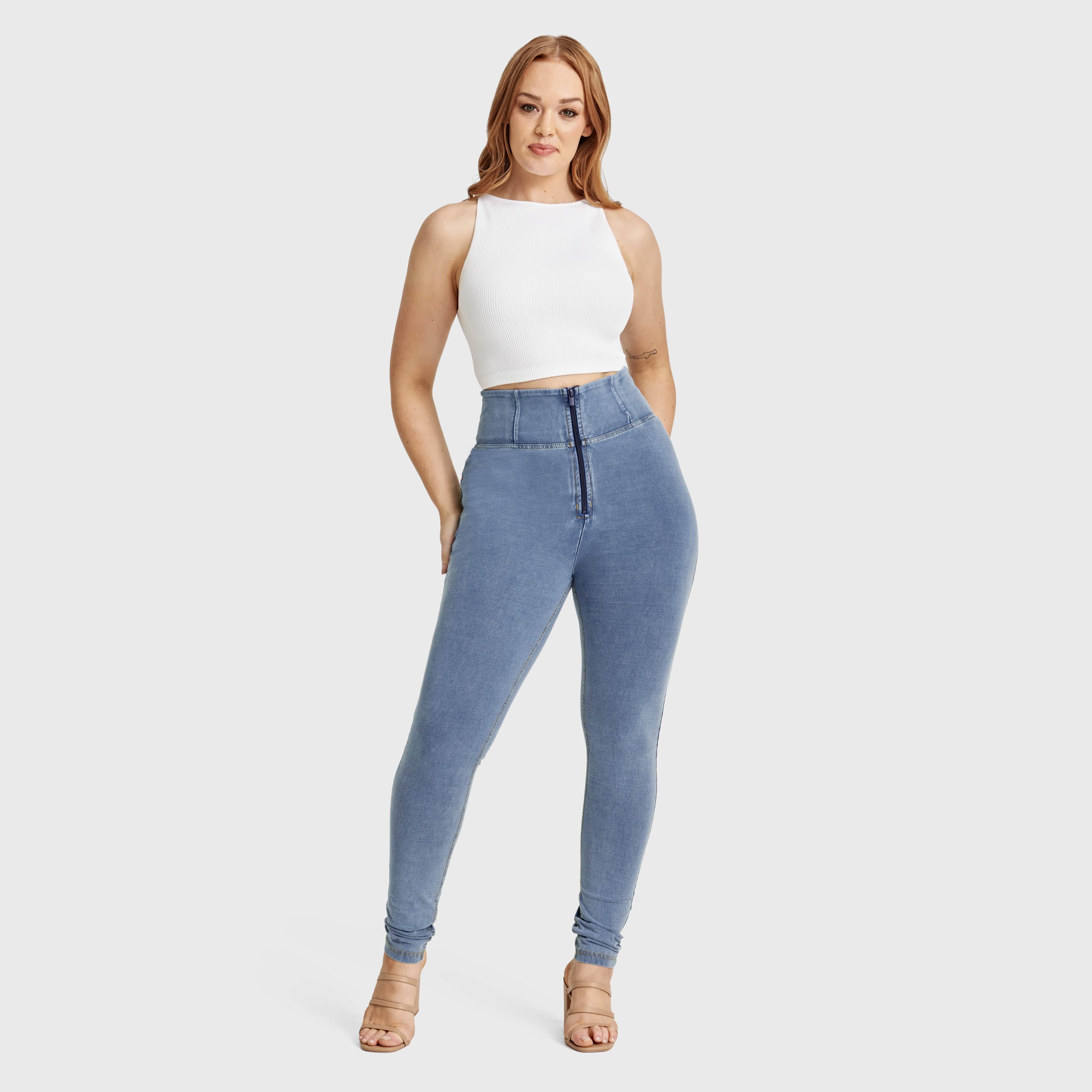 WR.UP® Curvy Denim - Zip High Waisted - Full Length - Light Blue + Yellow Stitching