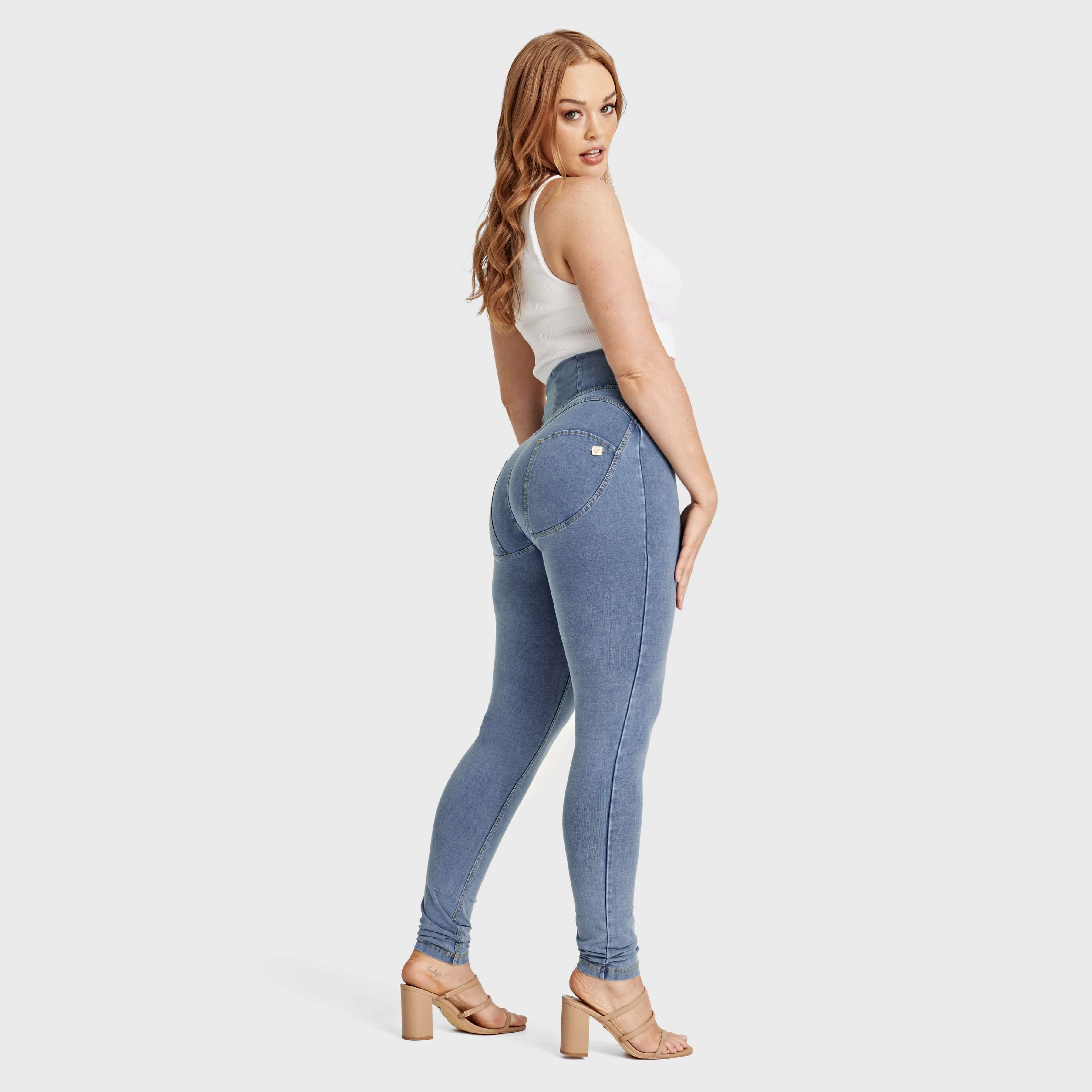 WR.UP® Curvy Denim - Zip High Waisted - Full Length - Light Blue + Yellow Stitching