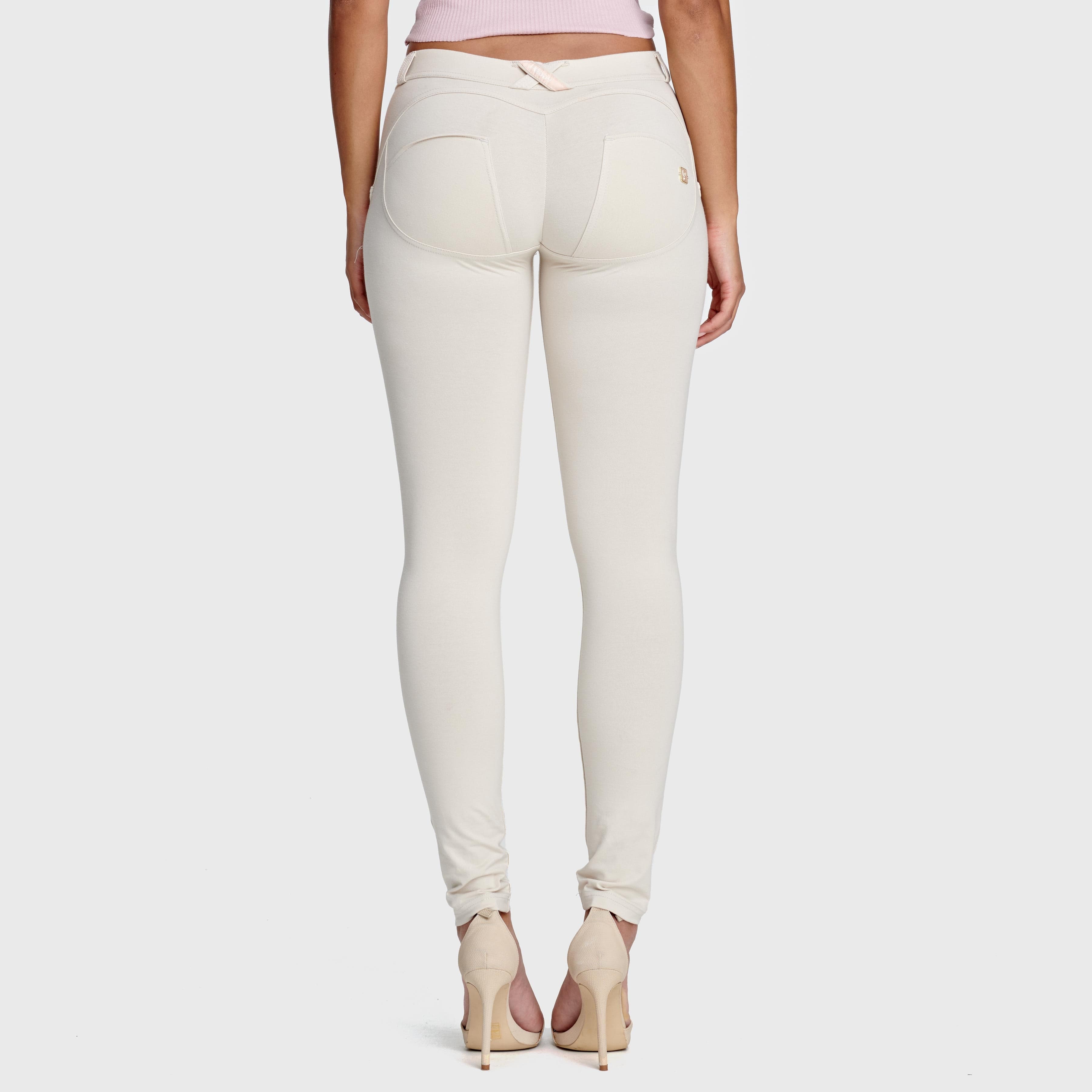 WR.UP® أزياء - خصر منخفض - طول كامل - بيج فاتح