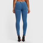 جينز WR.UP® - خصر متوسط ​​الارتفاع - طول كامل - أزرق فاتح + خياطة صفراء