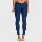 جينز WR.UP® - خصر متوسط ​​الارتفاع - طول كامل - أزرق داكن مع خياطة صفراء