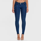 جينز WR.UP® - خصر متوسط ​​الارتفاع - طول كامل - أزرق داكن مع خياطة صفراء