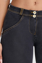 جينز WR.UP® - خصر متوسط ​​الارتفاع - طول كامل - أسود + خياطة صفراء 