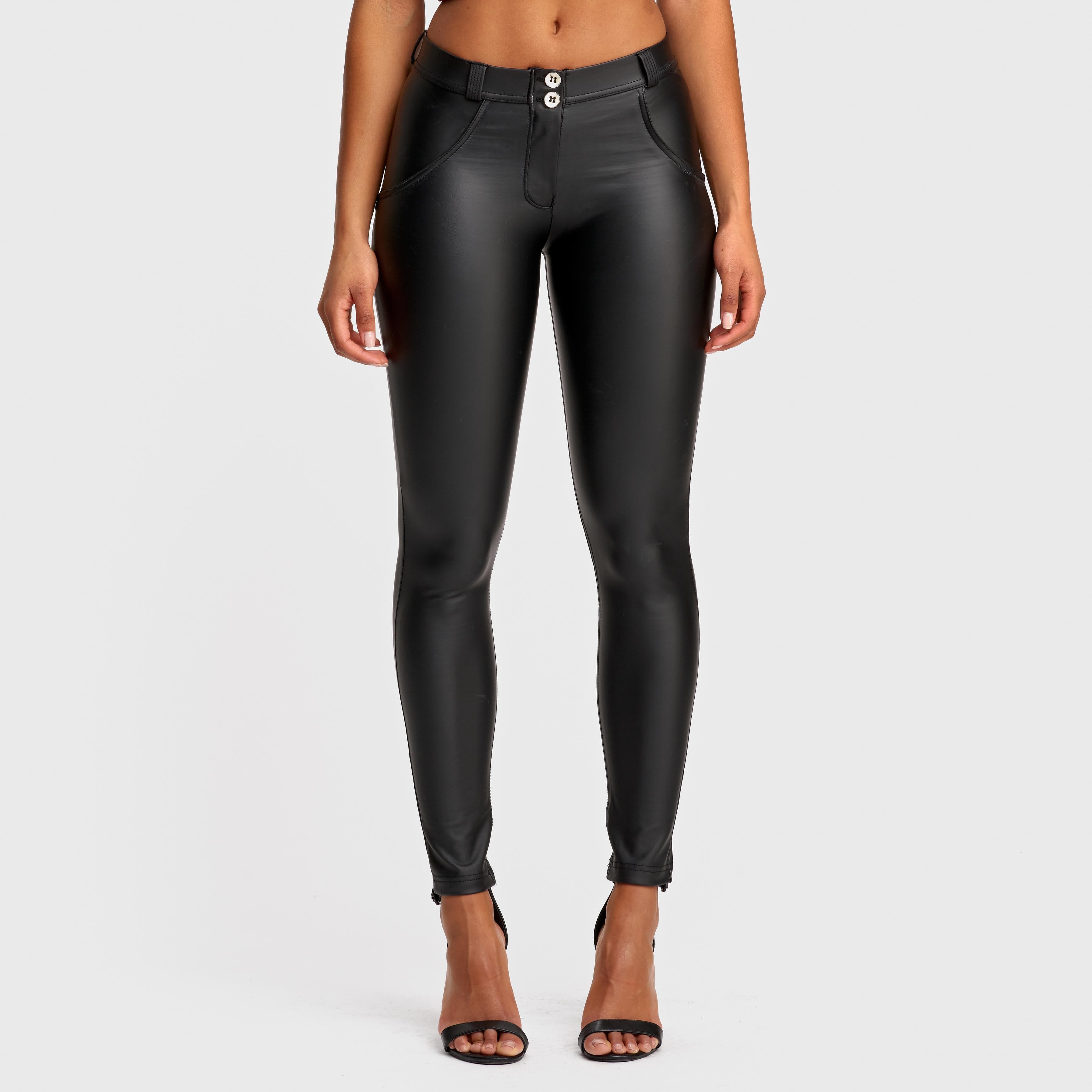 WR.UP® جلد صناعي - خصر متوسط ​​الارتفاع - طول كامل - أسود 