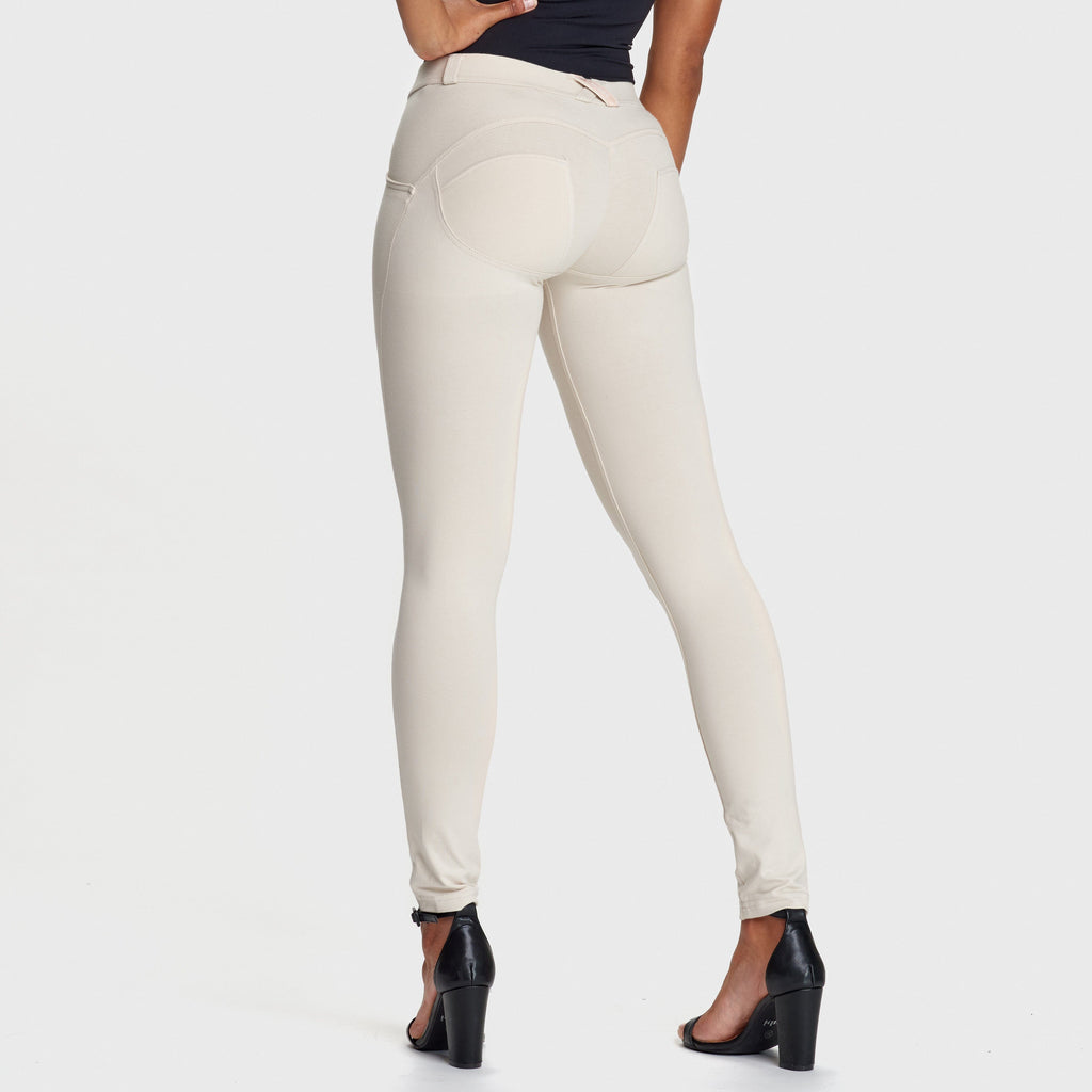 WR.UP® أزياء - خصر متوسط ​​الارتفاع - طول كامل - بيج فاتح