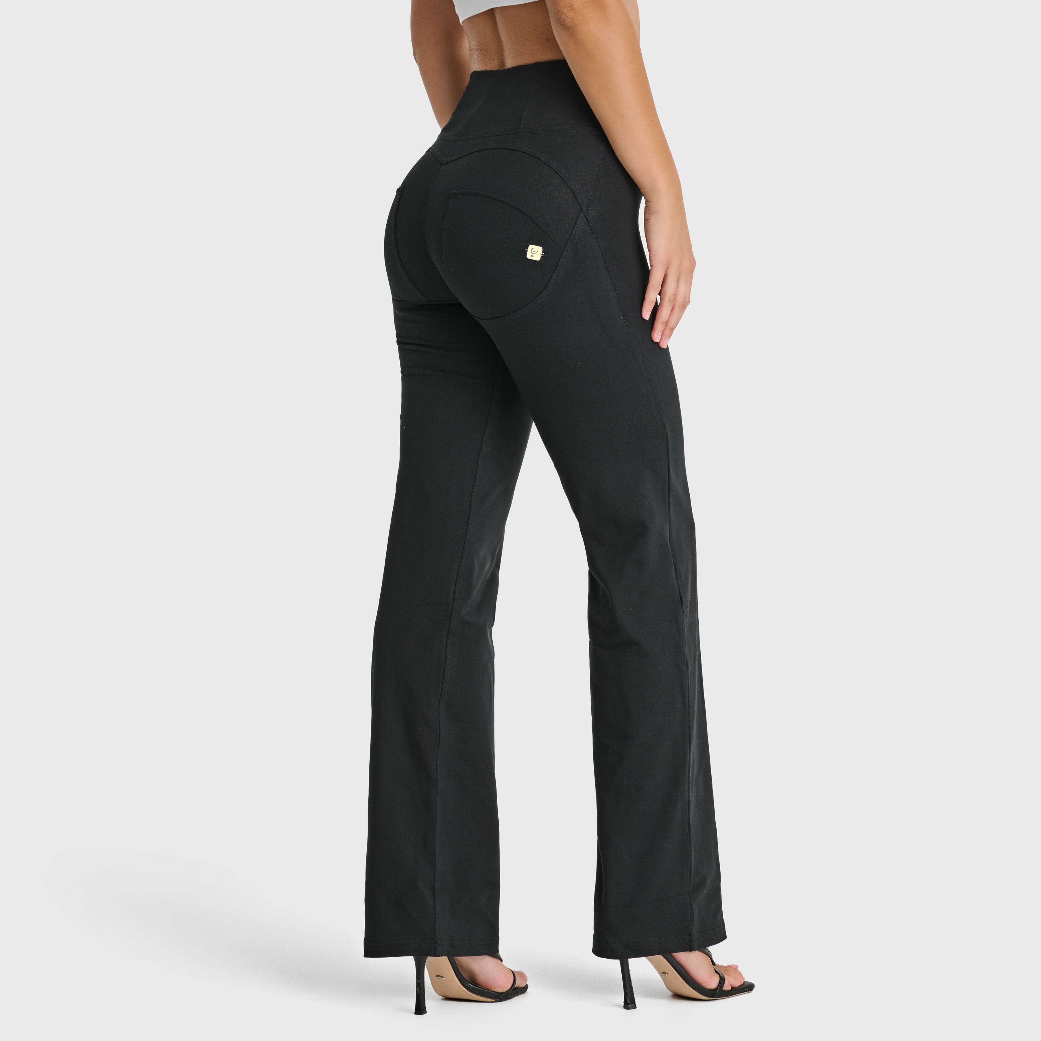 WR.UP® Fashion - High Waisted - Straight Flare - Black