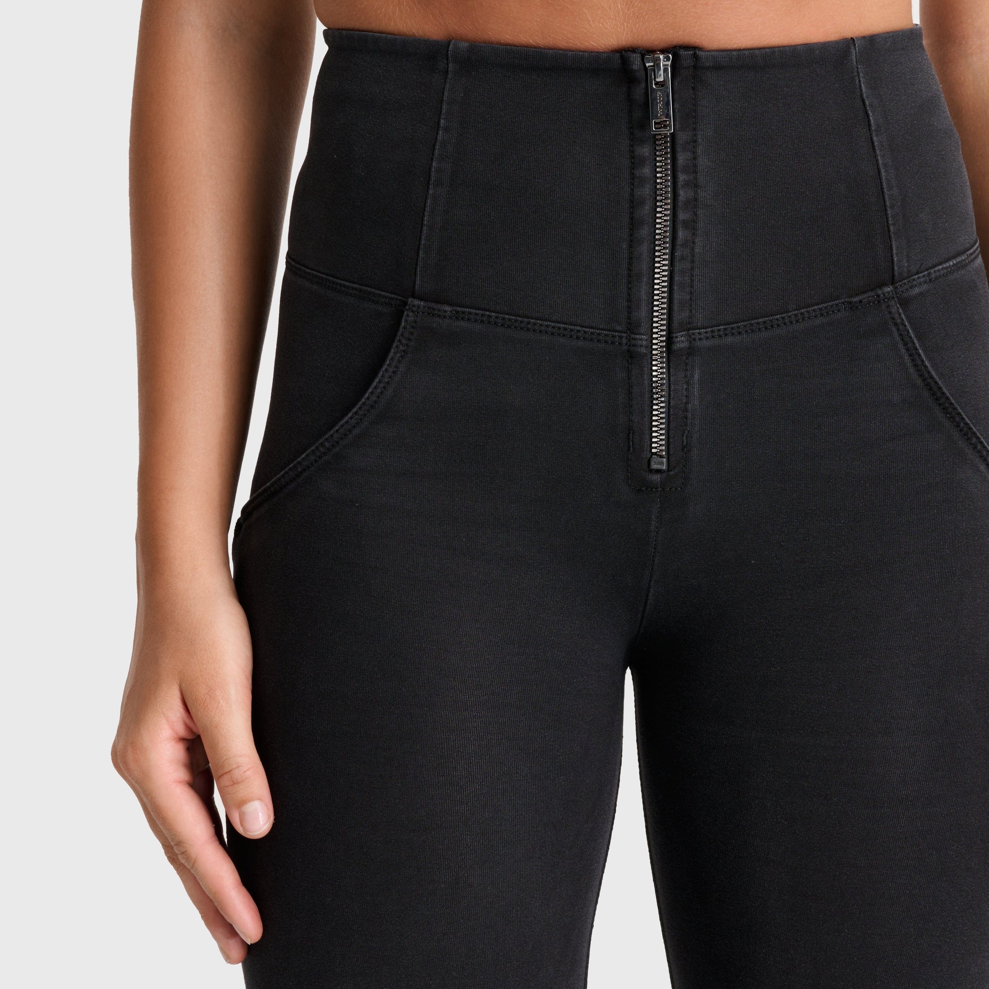 WR.UP® Denim -  High Waisted - Super Flare - Black + Black Stitching