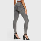 بنطال جينز WR.UP® - بثلاثة أزرار وخصر عالٍ - طول كامل - رمادي مع خياطة صفراء