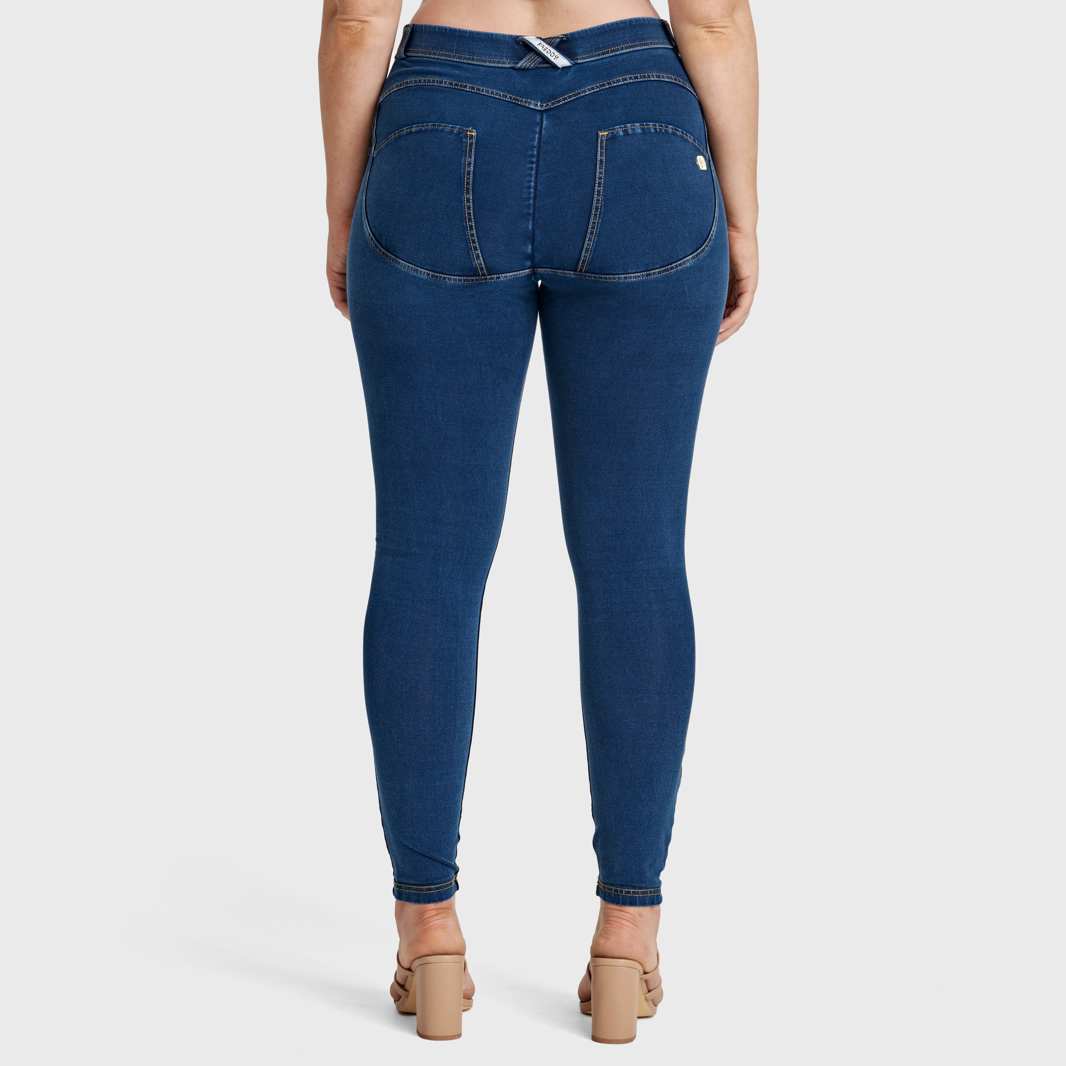 WR.UP® Curvy Denim - High Waisted - Full Length - Dark Blue + Yellow Stitching