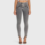 بنطال جينز WR.UP® - بثلاثة أزرار وخصر عالٍ - طول 7/8 - رمادي مع خياطة صفراء