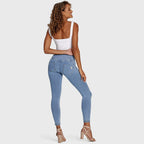 بنطال جينز WR.UP® - بثلاثة أزرار وخصر عالٍ - طول 7/8 - أزرق فاتح مع خياطة صفراء