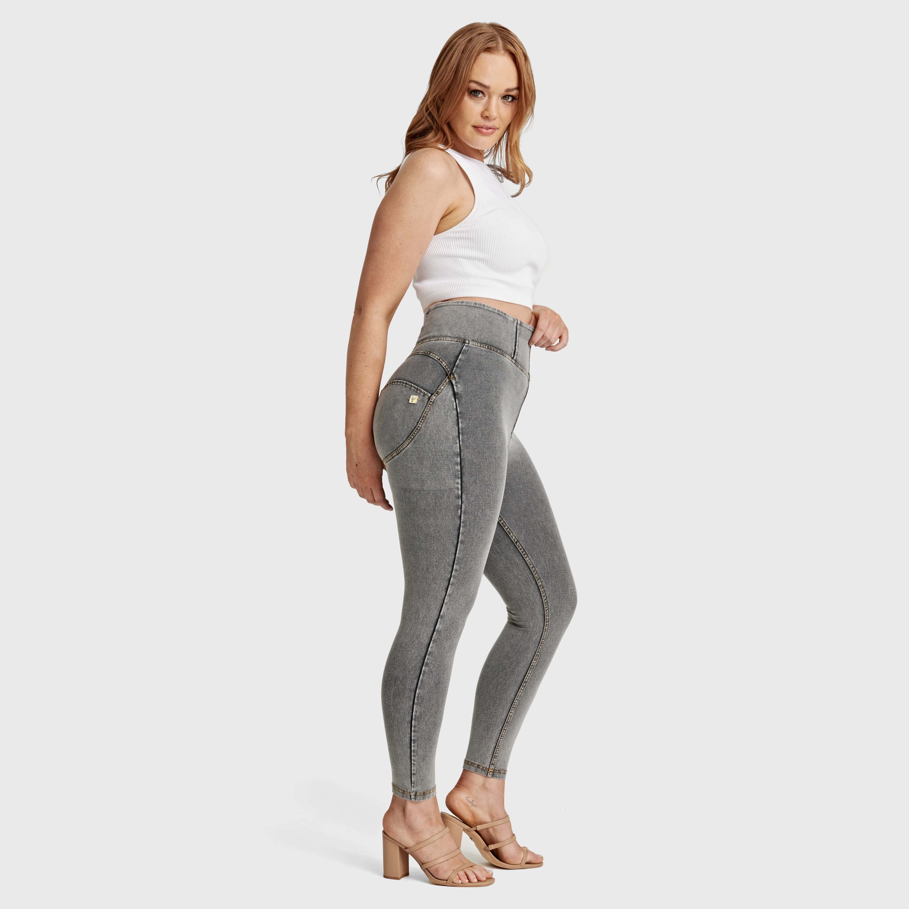 WR.UP® Curvy Denim - Zip High Waisted - 7/8 Length - Grey + Yellow Stitching