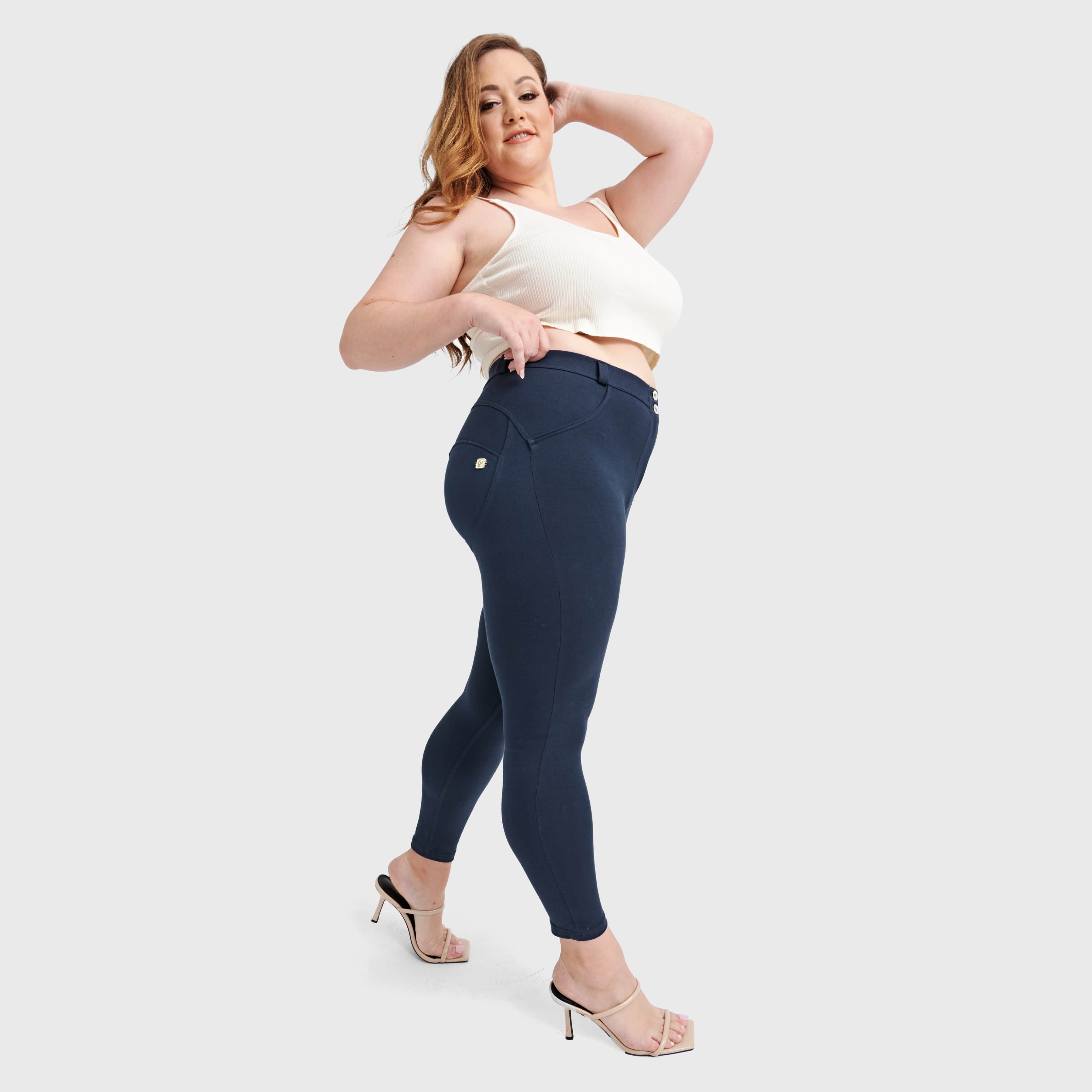 WR.UP® Curvy Fashion - خصر مرتفع - طول 7/8 - أزرق داكن