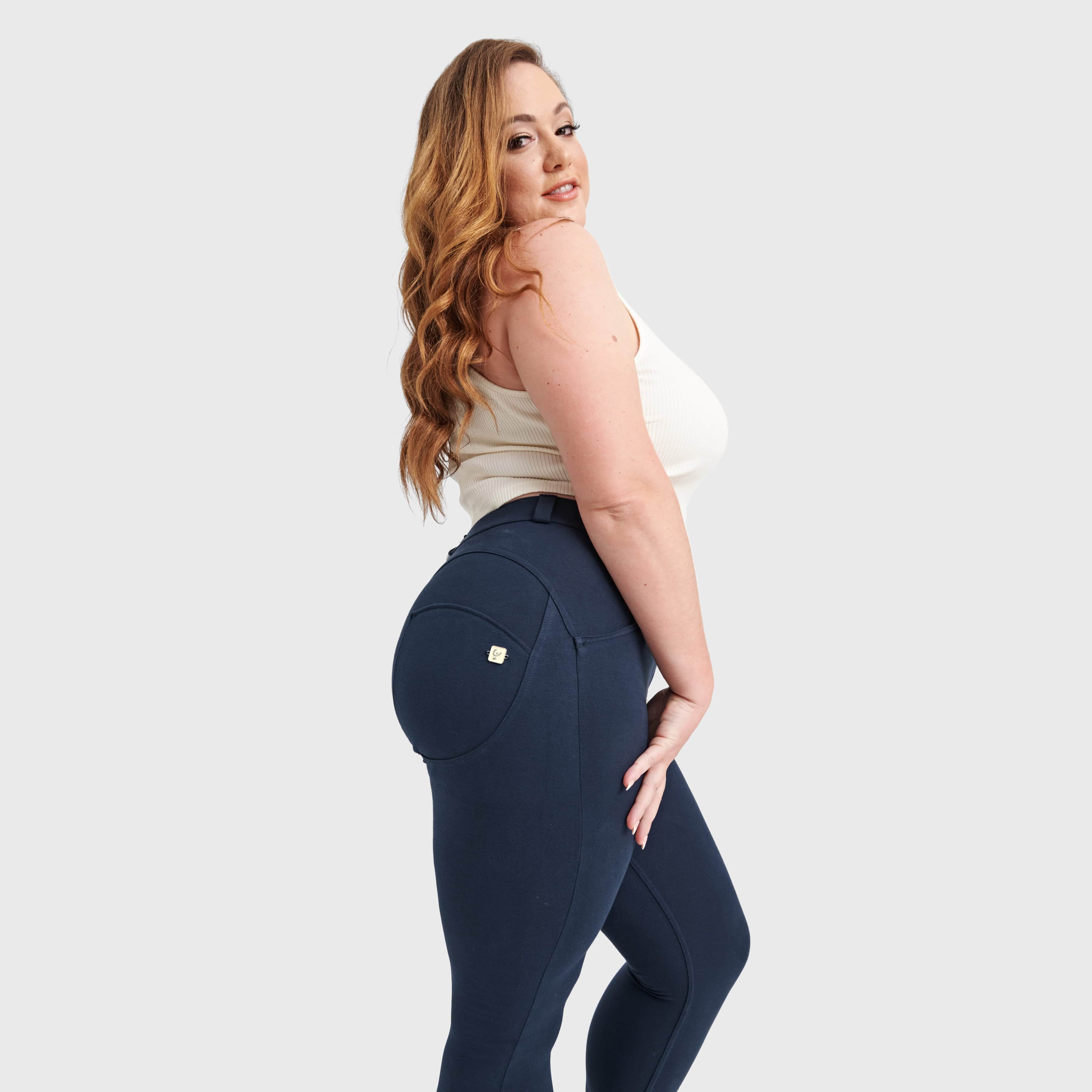 WR.UP® Curvy Fashion - خصر مرتفع - طول 7/8 - أزرق داكن
