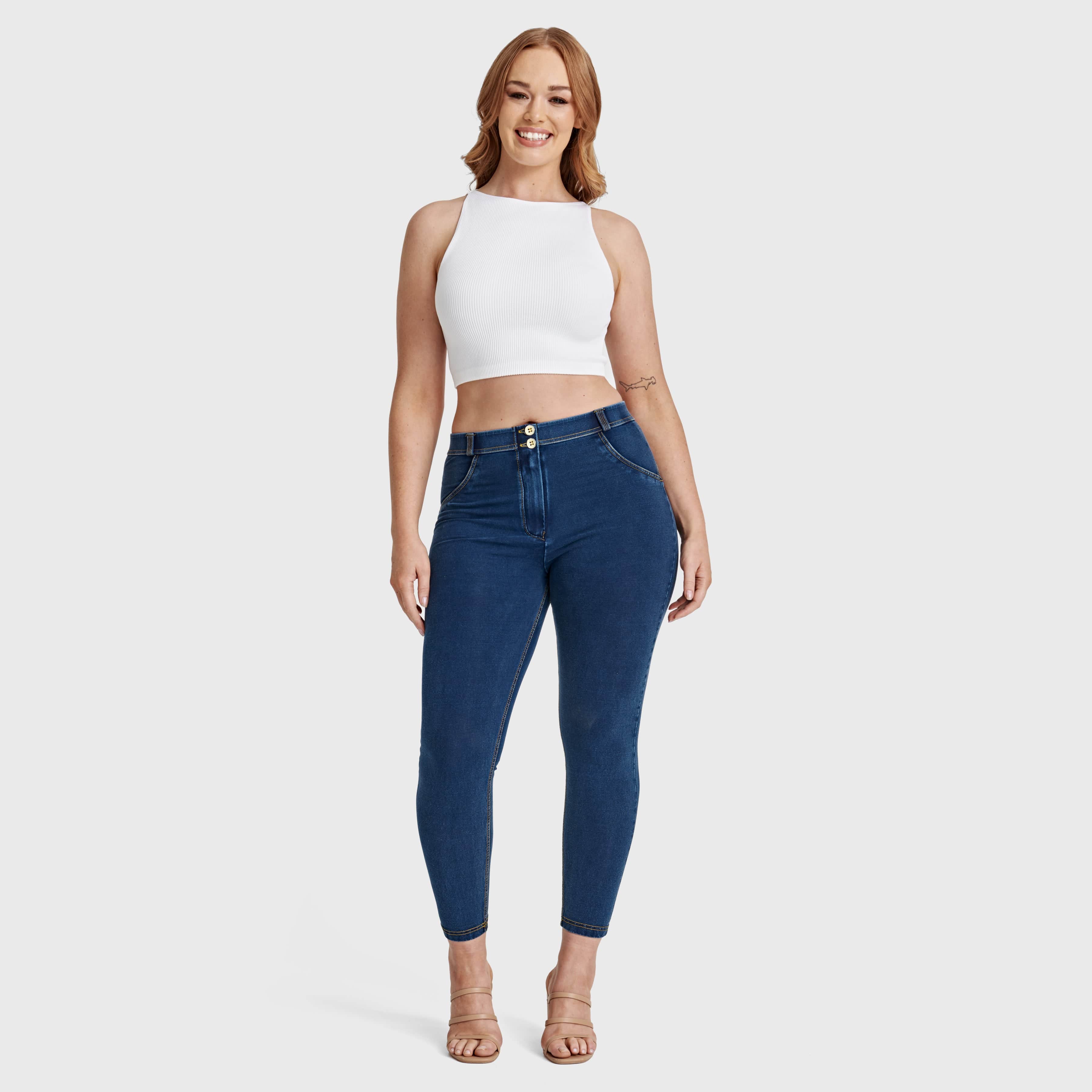 WR.UP® Curvy Denim - High Waisted - 7/8 Length - Dark Blue + Yellow Stitching