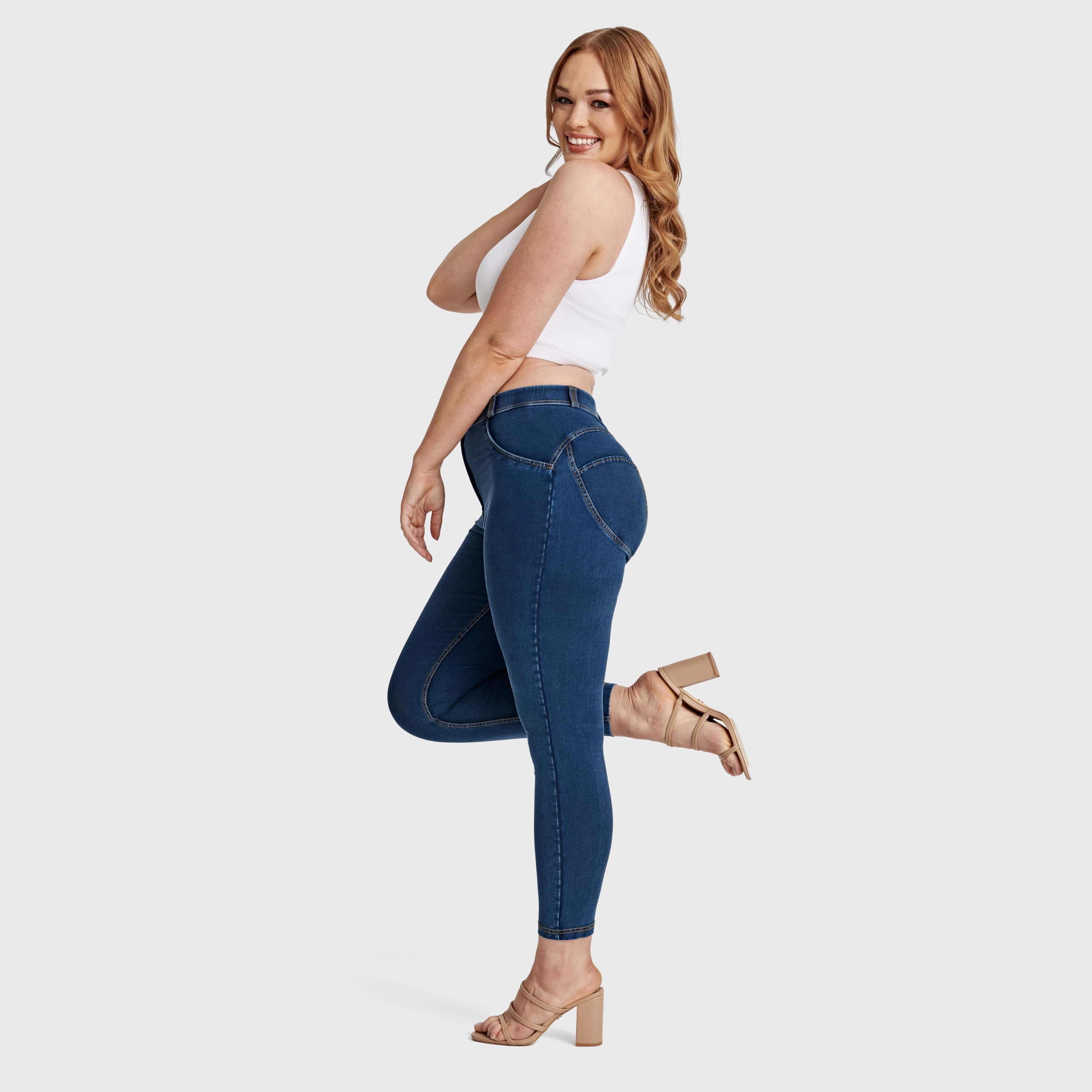 WR.UP® Curvy Denim - High Waisted - 7/8 Length - Dark Blue + Yellow Stitching