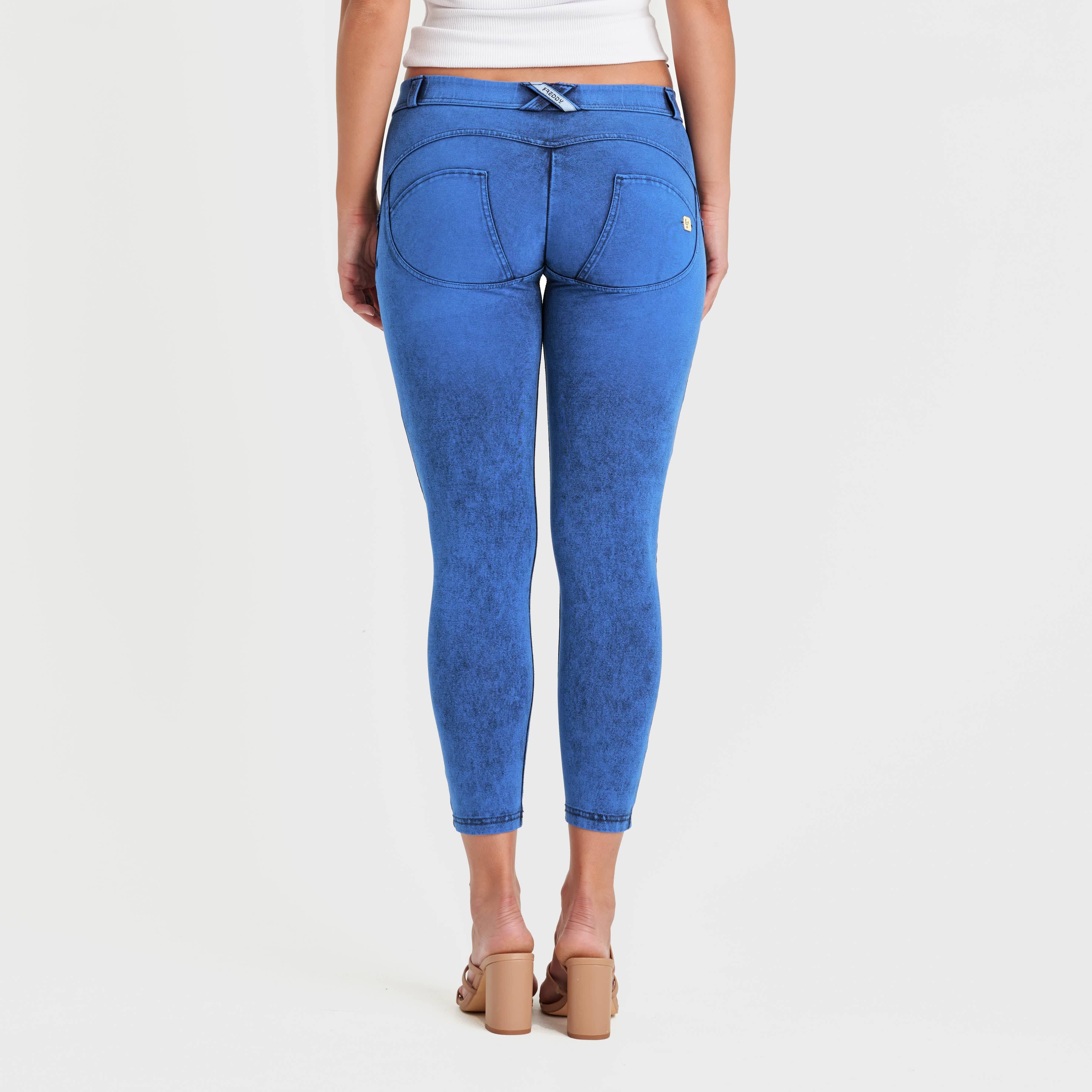 بنطال جينز WR.UP® - خصر متوسط ​​الارتفاع - طول 7/8 - أزرق كوبالت + خياطة زرقاء