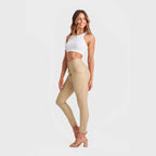 بنطال رياضي من الجلد الصناعي من WR.UP® - خصر مرتفع - طول 7/8 - بيج