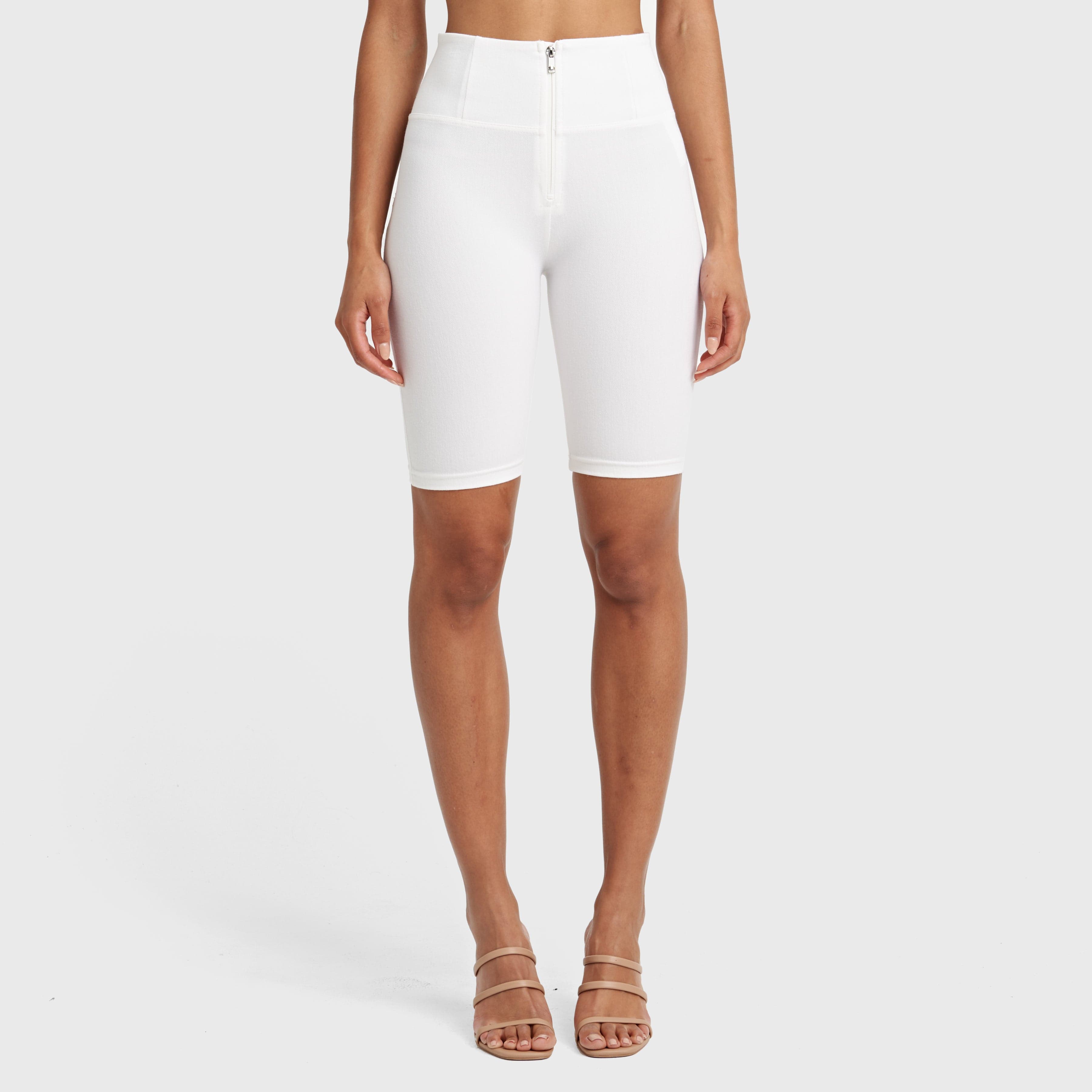 شورت رياضي قصير من WR.UP® إصدار محدود - خصر عالٍ - أبيض