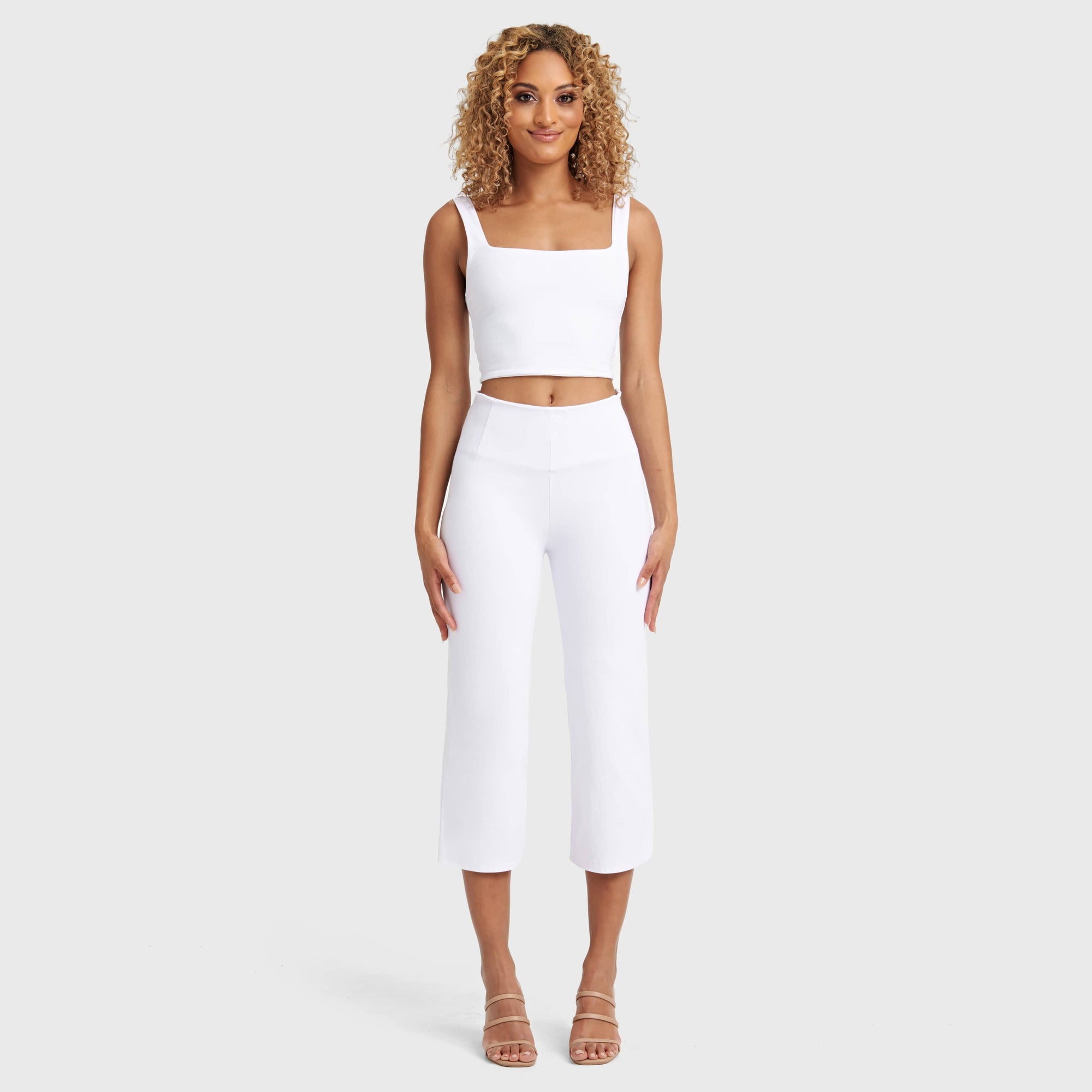 WR.UP® Snug Jeans - High Waisted - Cropped - White