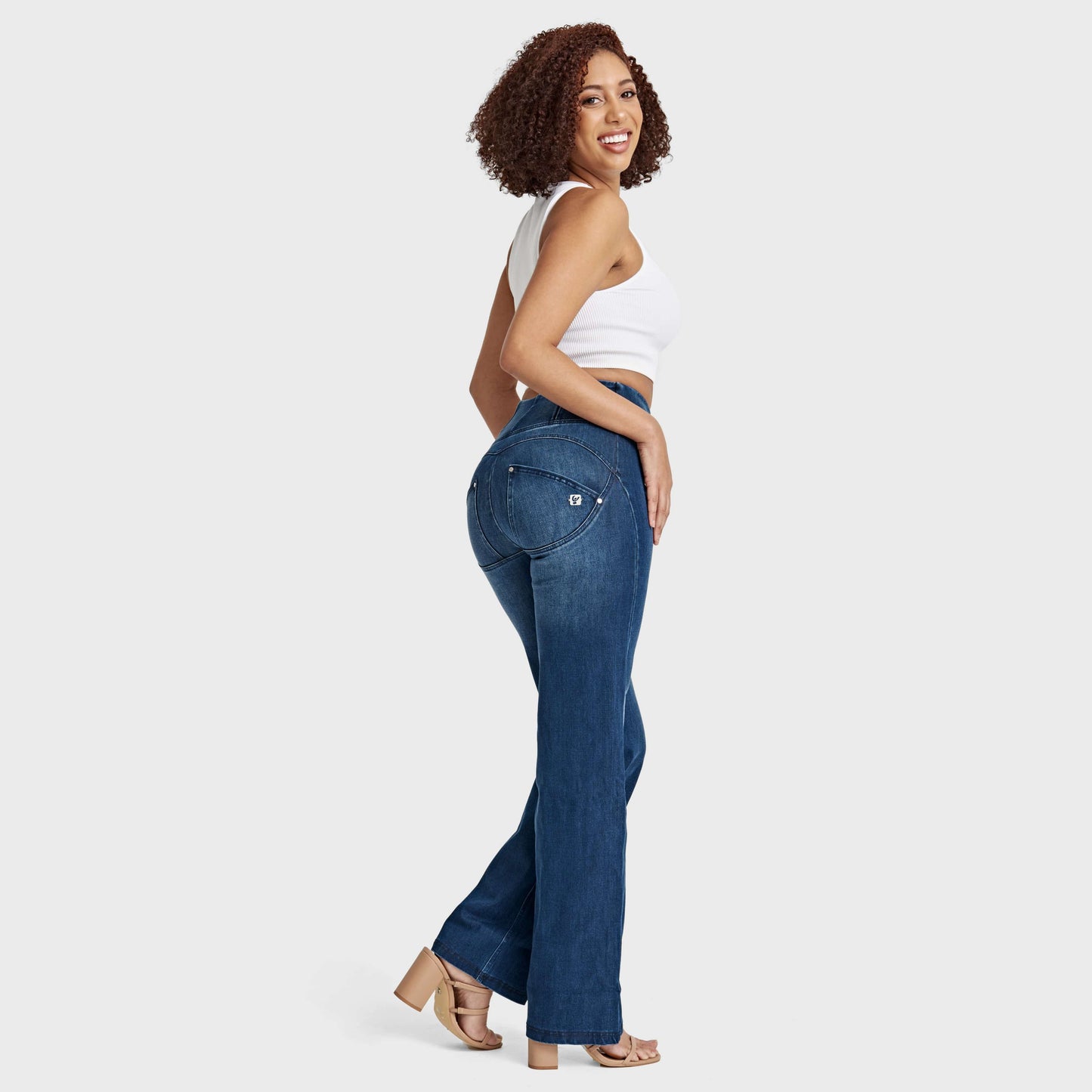 WR.UP® Snug Jeans - High Waisted - Flare - Dark Blue + Blue Stitching