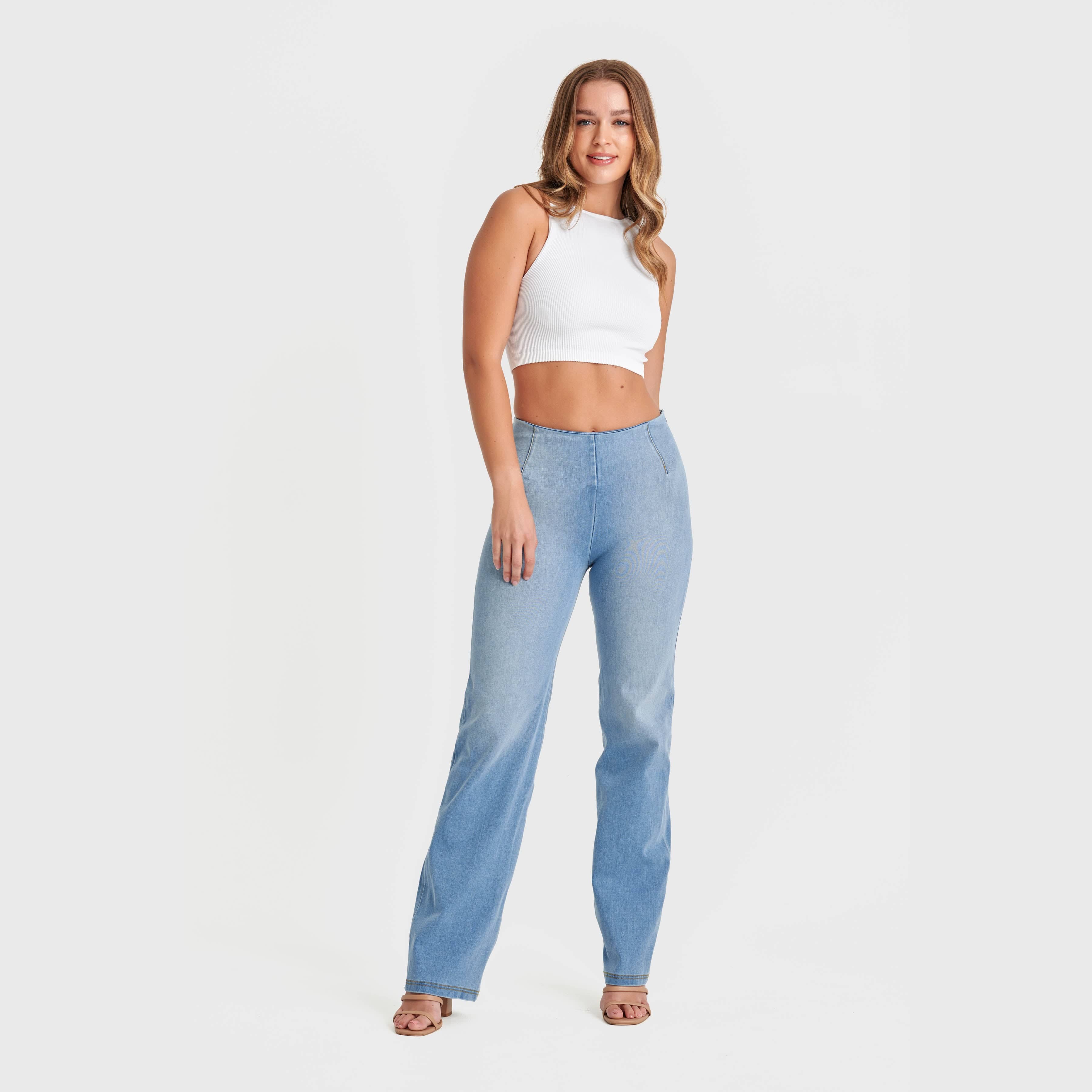 WR.UP® Snug Jeans - High Waisted - Flare - Light Blue + Yellow Stitching