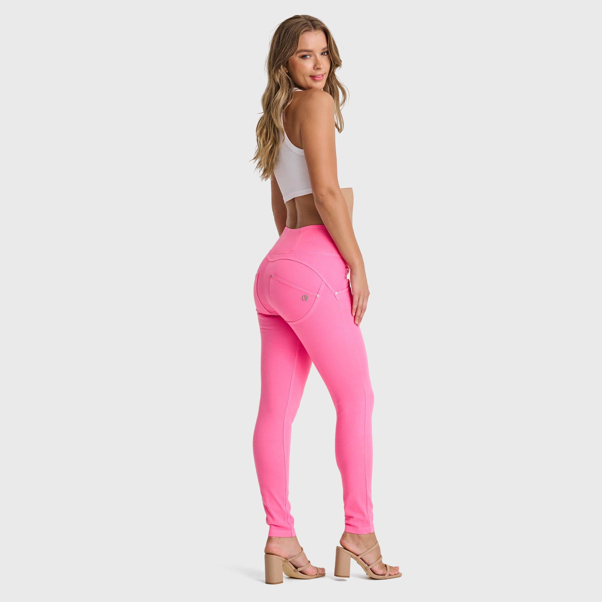 WR.UP® Snug Jeans - High Waisted - Full Length - Candy Pink