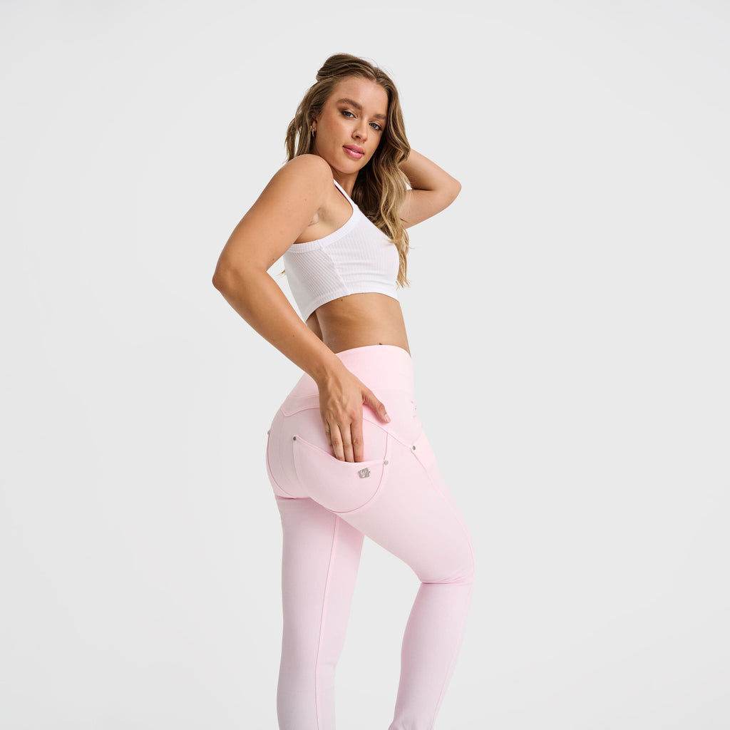 بنطلون جينز ضيق من WR.UP® - خصر مرتفع - طول كامل - وردي فاتح