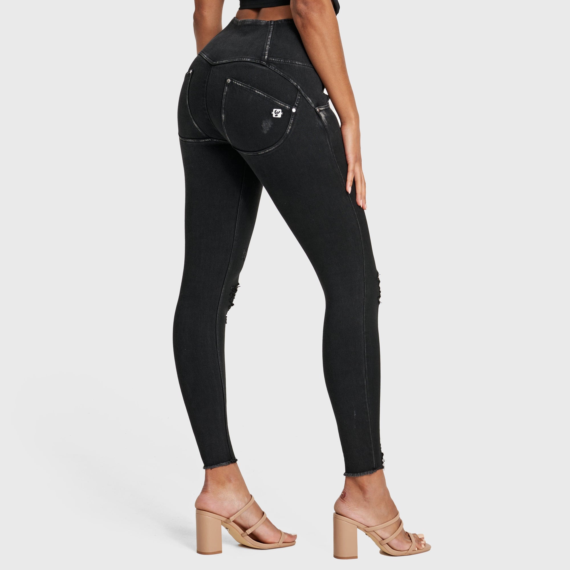WR.UP® Snug Ripped Jeans - High Waisted - Full Length - Coated Black + Black Stitching