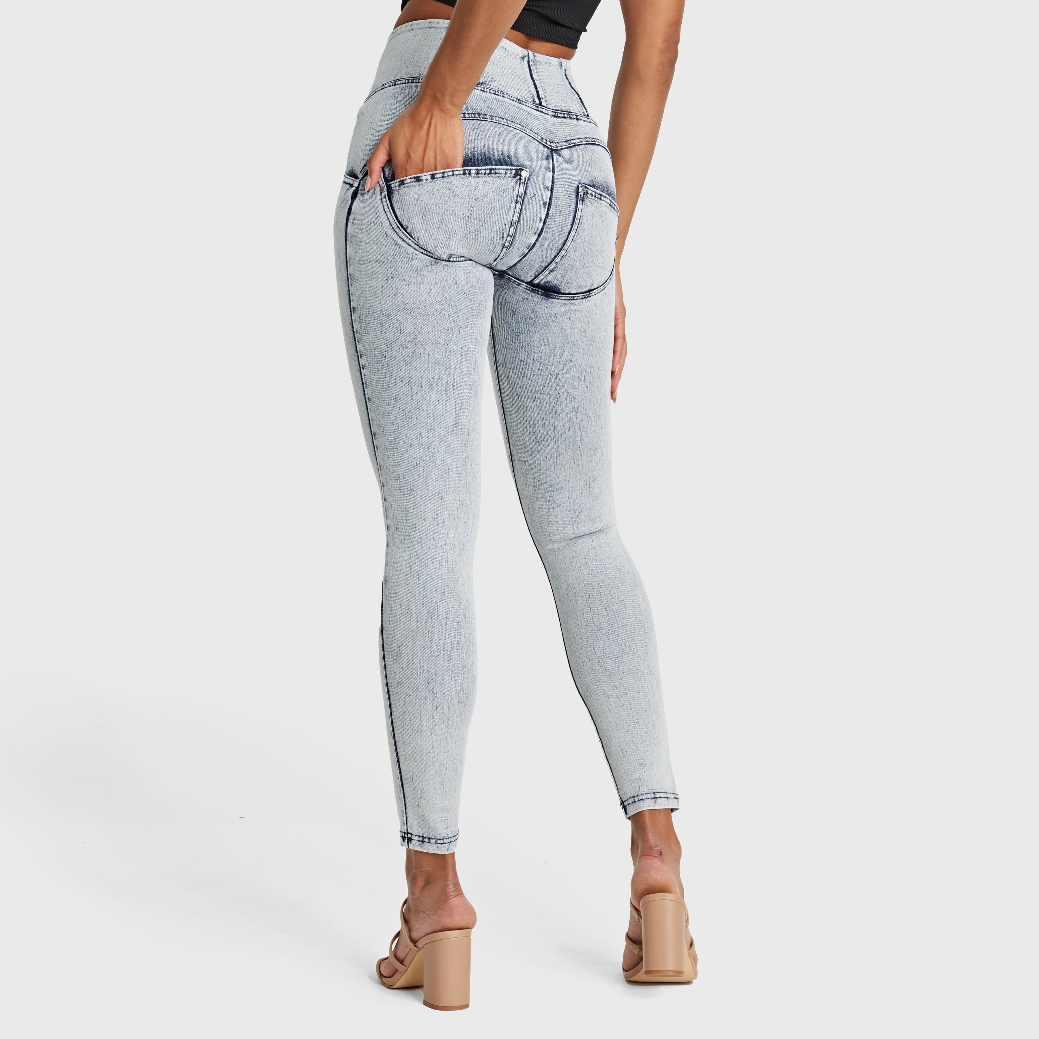 بنطلون جينز ضيق من WR.UP® - خصر مرتفع - طول كامل - غسيل حمضي