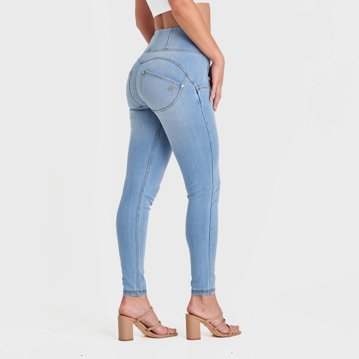 WR.UP® Snug Jeans - High Waisted - Full Length - Light Blue + Yellow Stitching